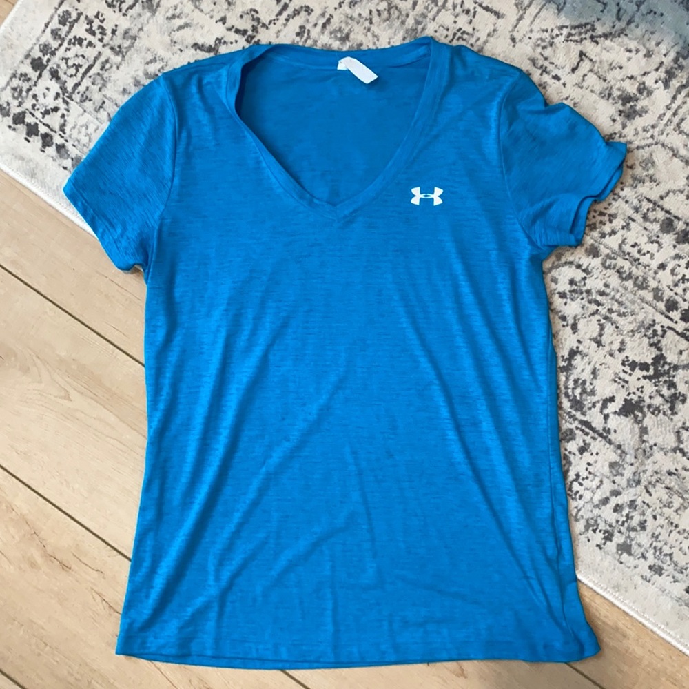 Under Armour V-neck T-shirt